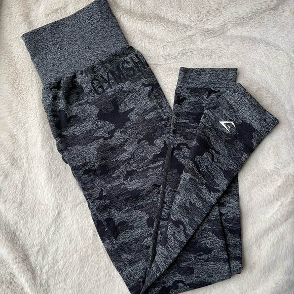 Gymshark Camo Seamless Leggings - Black - Picture 3 of 6